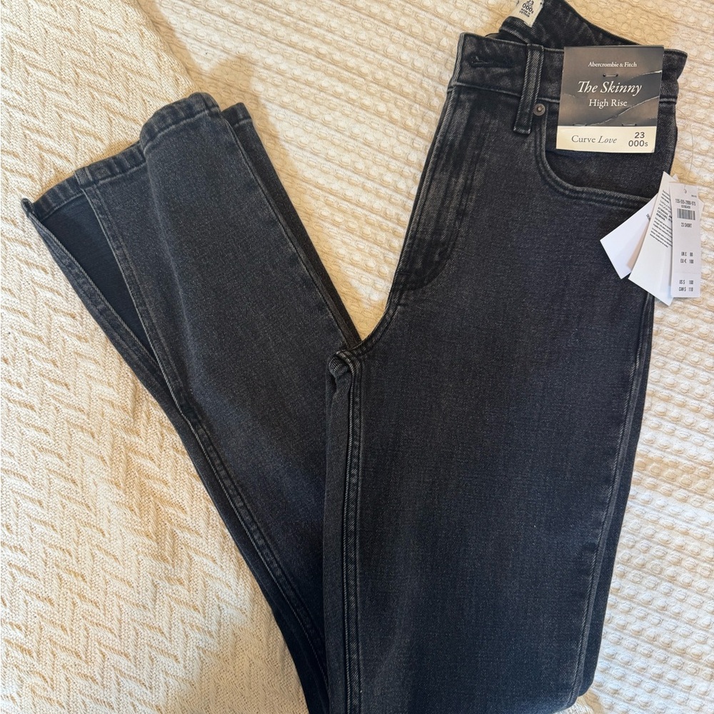 NWT Abercrombie The Skinny High Rise Curve Love